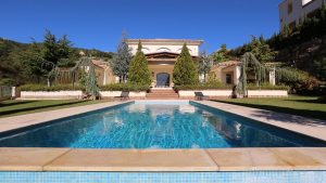 buy a property in Spain renting
