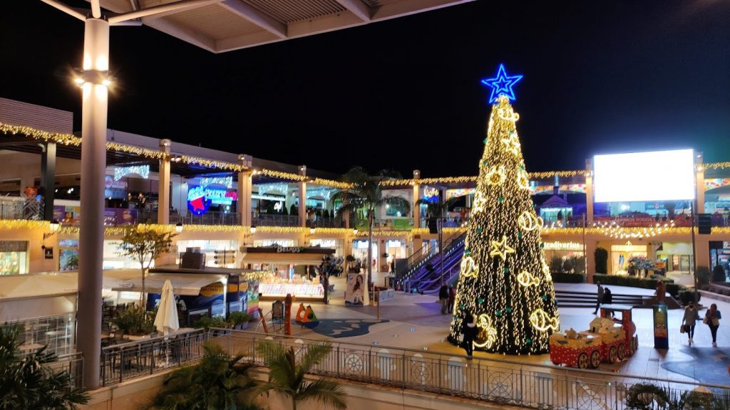 La-zenia Shopping boulevard